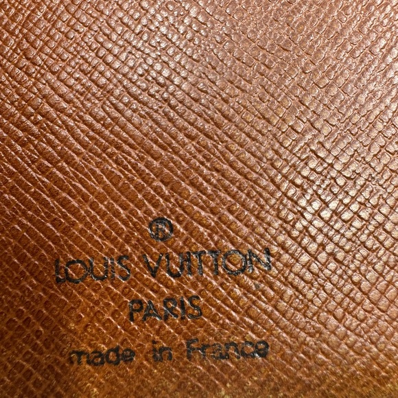 Authentic Louis Vuitton Monogram Porte Kisslock Bifold Wallet - Picture 6 of 9